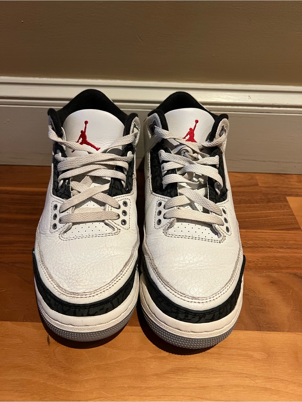 Air Jordan 3 Retro Cement Grey